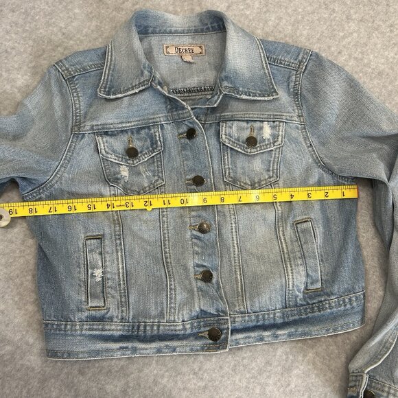 DECREE Juniors L Cropped Denim Jacket Y2K Style Light Wash Factory Distressed - Picture 6 of 11